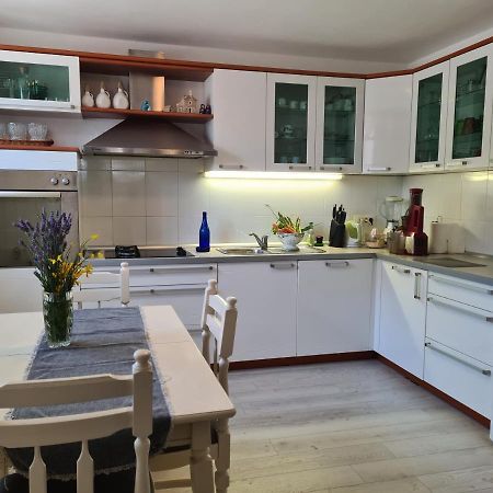 Apartmani Maretimo Primošten Exteriör bild