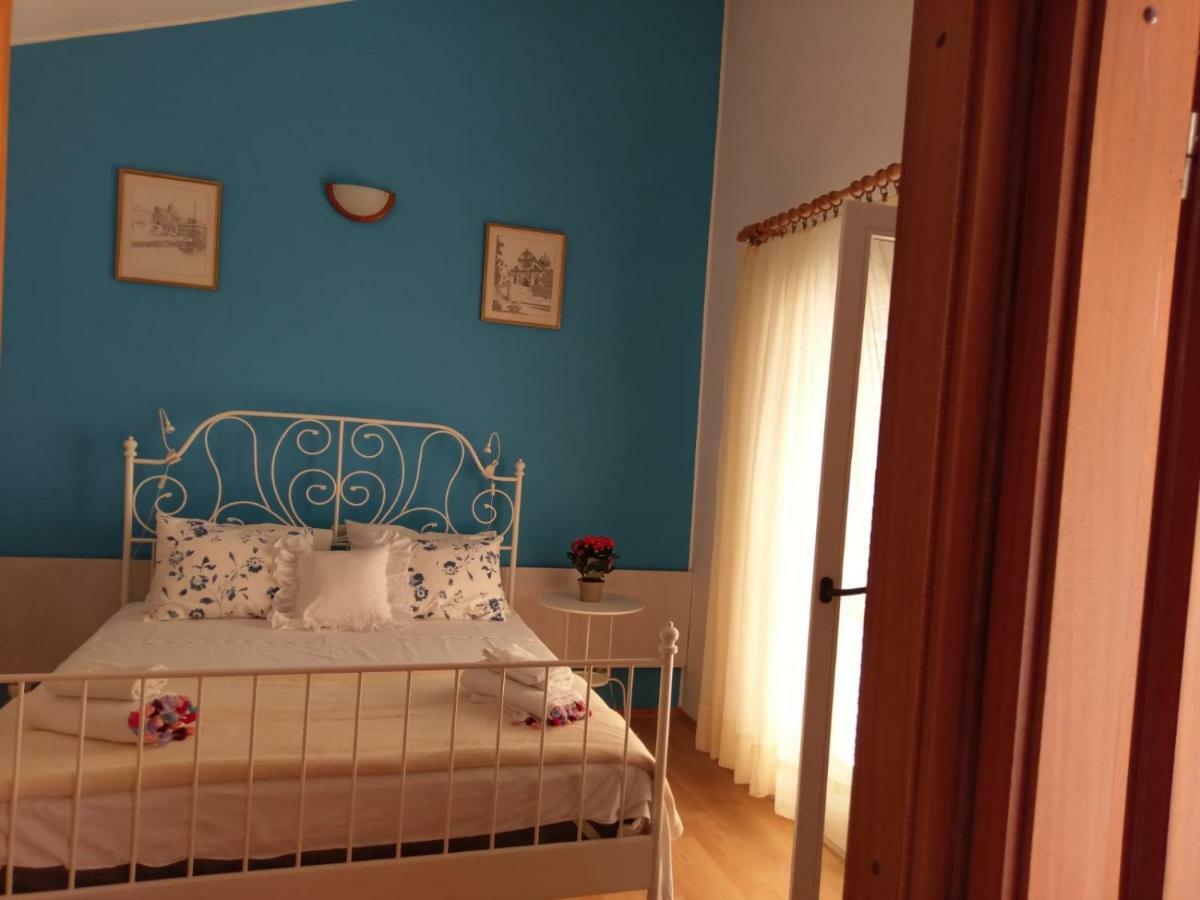 Apartmani Maretimo Primošten Exteriör bild